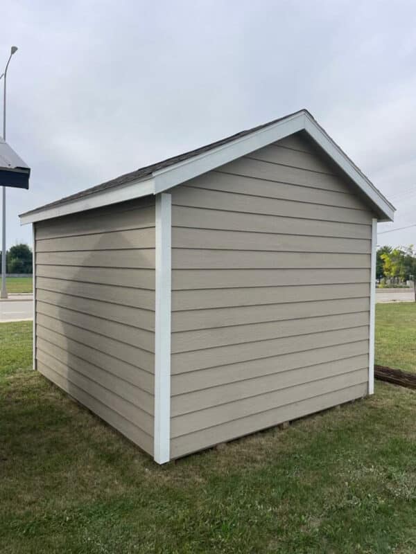 Corner of 10x12 Southern Classic Lap Siding