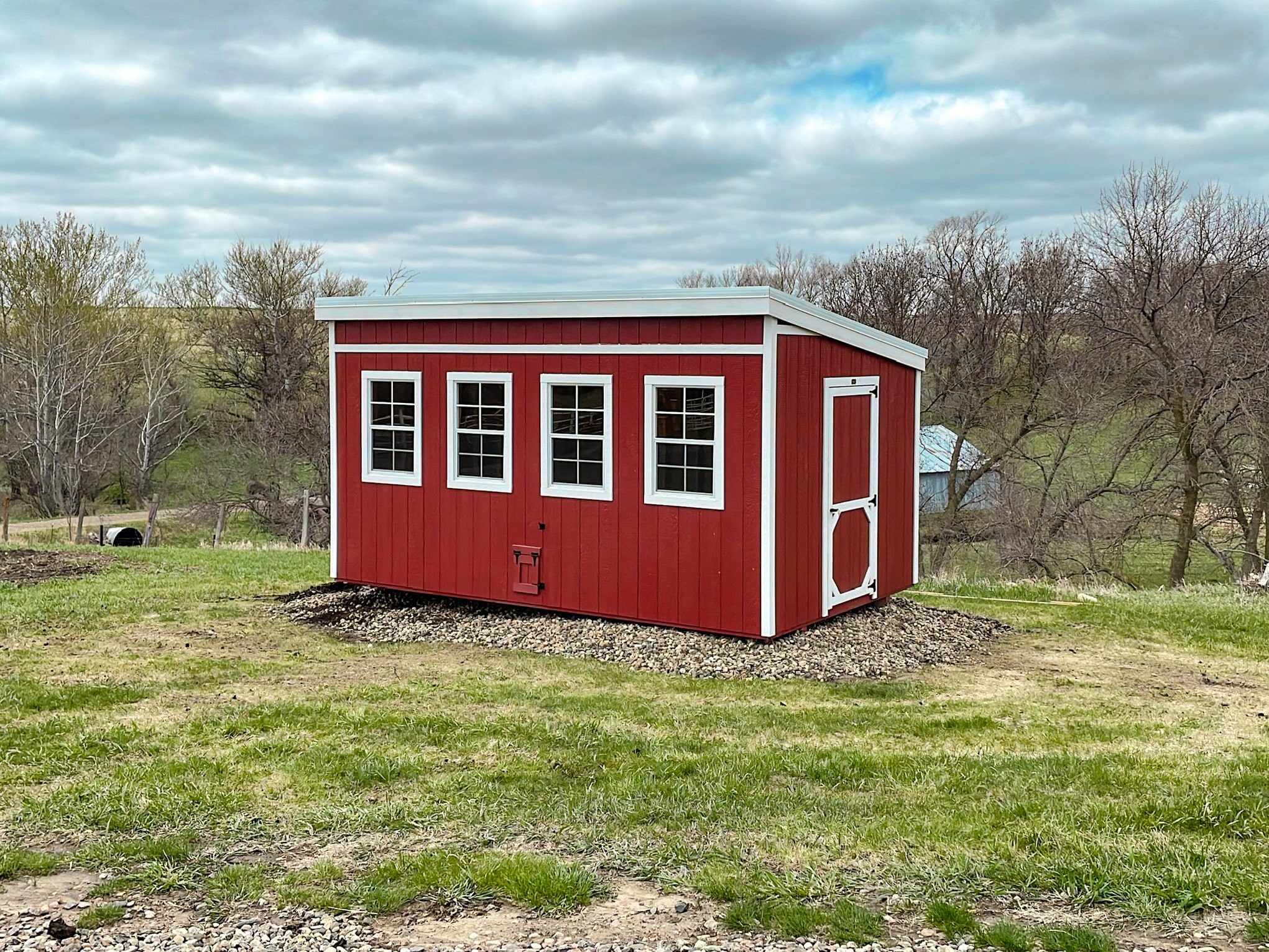 10x12 chicken coop red color edited