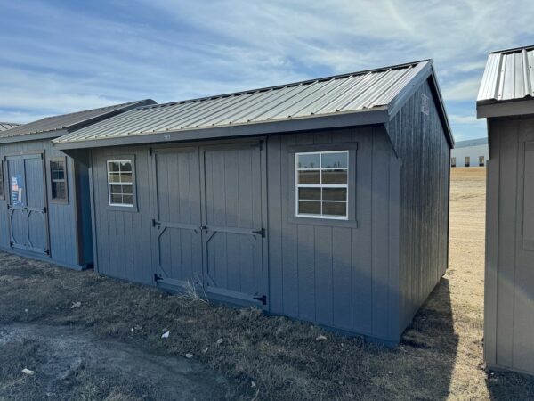 10x16 Quaker