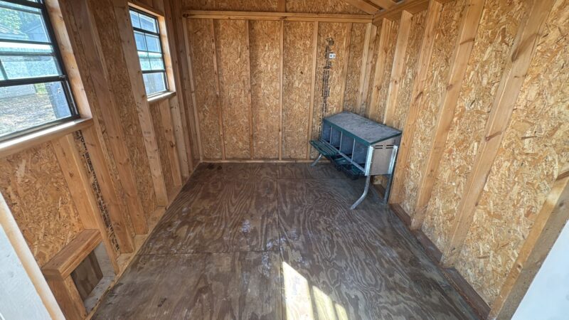 8 x 10 Chicken Coop. #6366 - Image 2