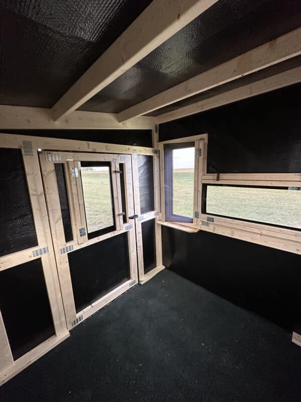 6x6 Bow and Gun Blinds Interior
