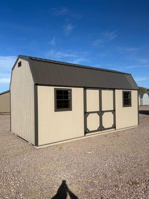 10 x 20 High Barn. #7242
