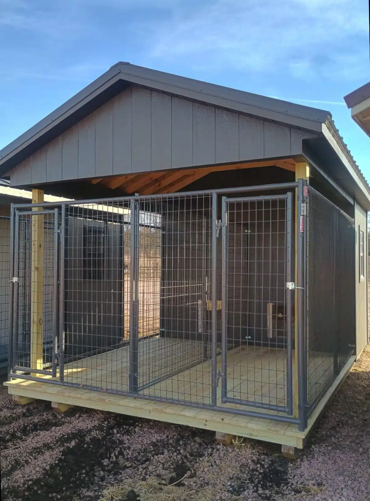 10x16 Dog Kennel. #7402