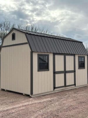 10 x 16 High Barn. #7831